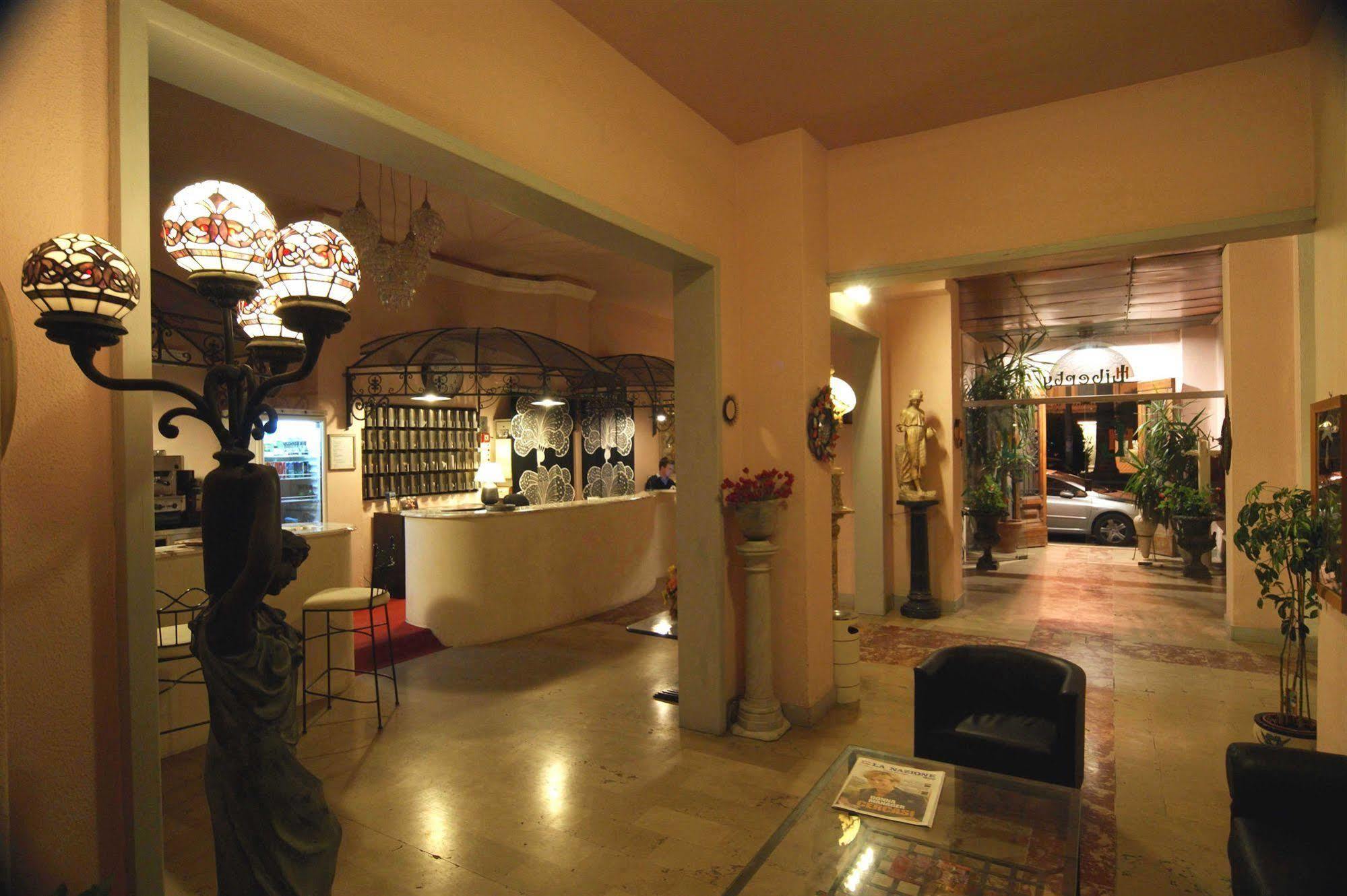 Hotel Liberty Viareggio Extérieur photo